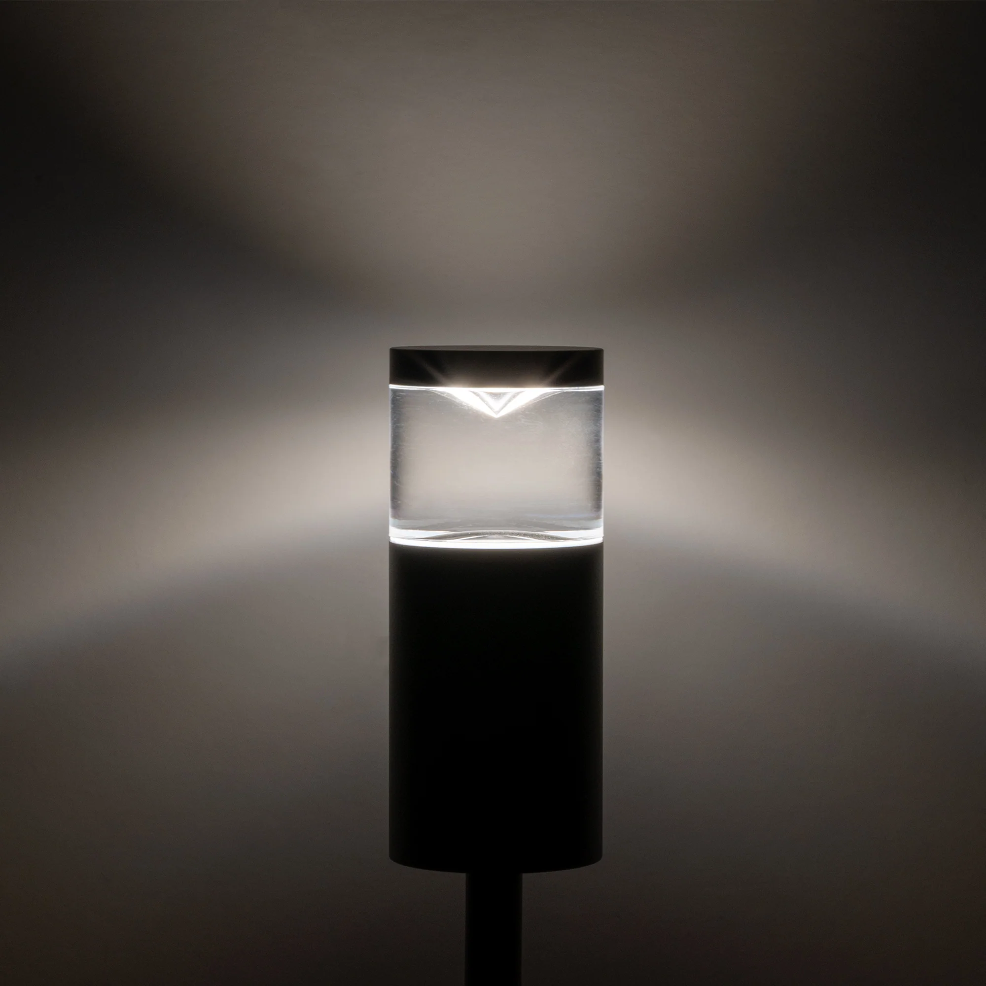 HV1489T-BLK - Highlite Black TRI Colour LED Garden Spike Light - Image 4