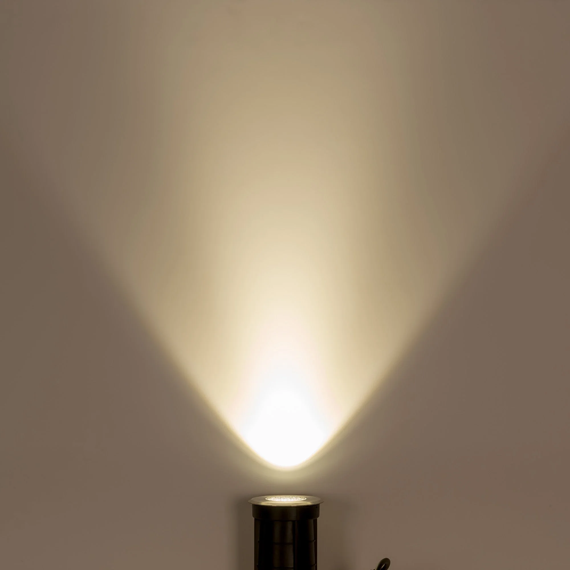 HV1831T-12V | HV1831T-240V - Klip 316 Stainless Steel 7w LED Inground Light - Image 8