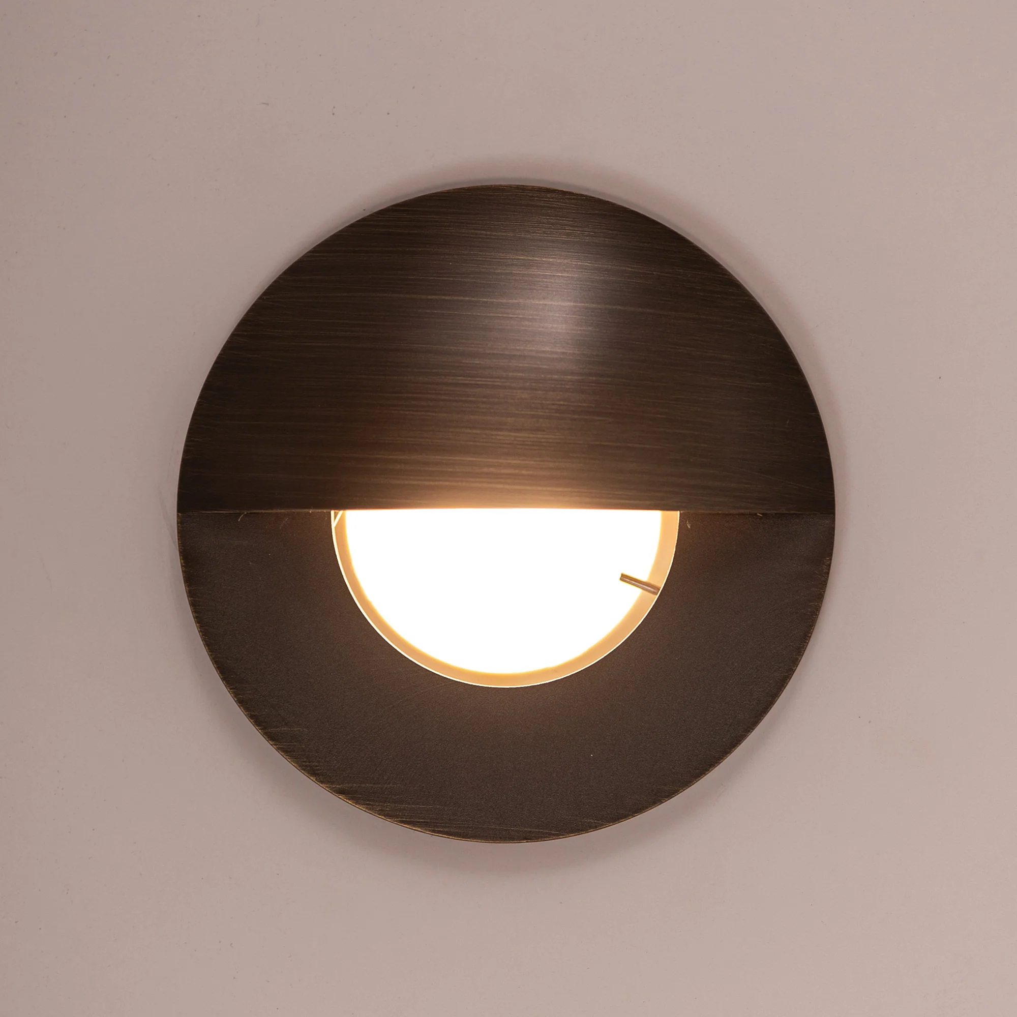 HV19012T-AB - Ollo Antique Brass TRI Colour LED Step Light With Eyelid - Image 6