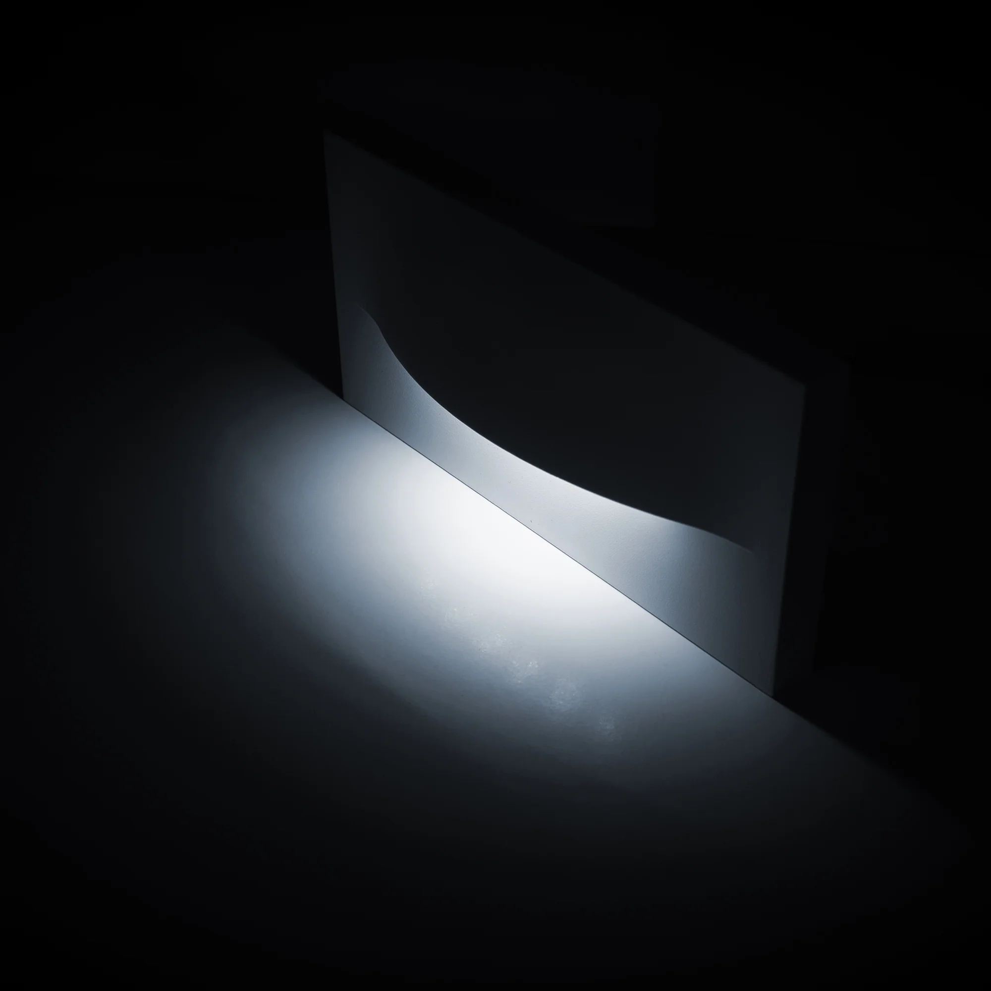 HV3229T-WHT - Lisca Aluminium White Rectangular LED Wall Light - Image 7