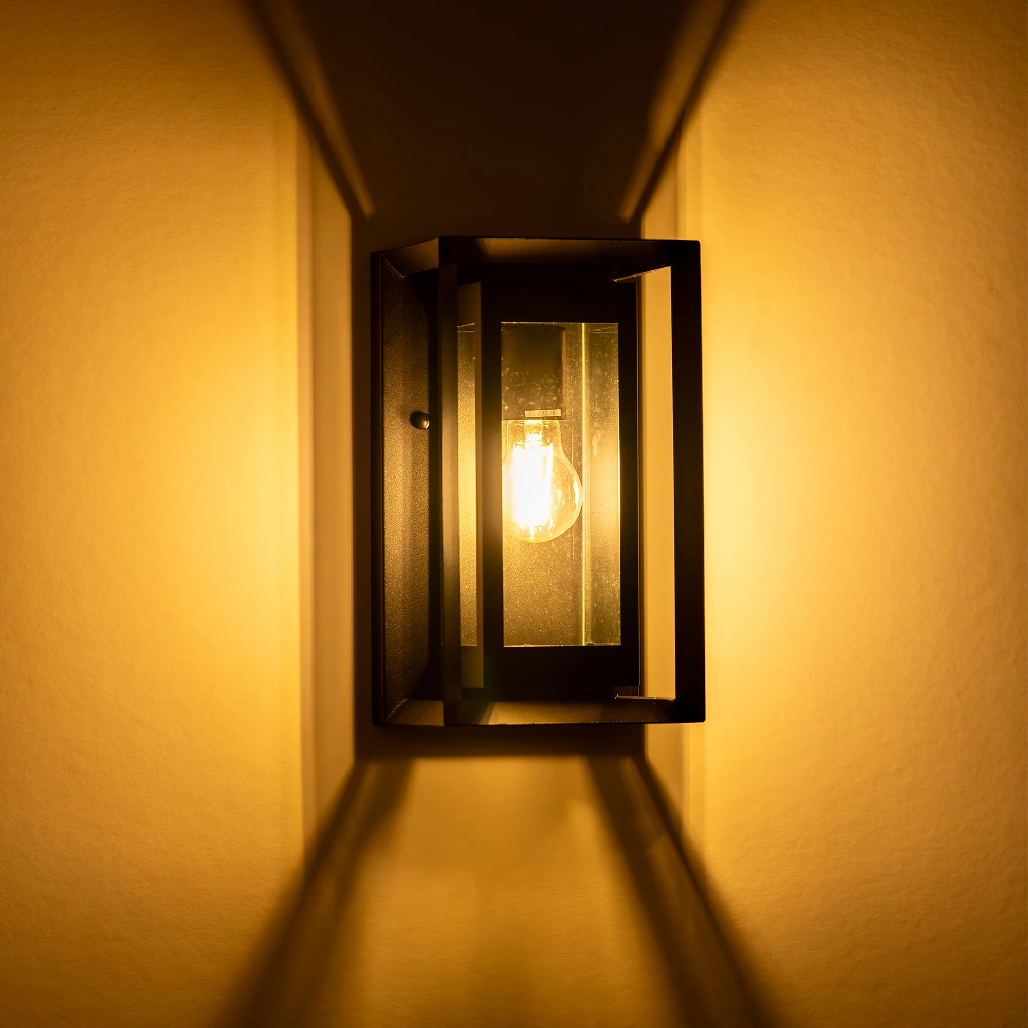 HV3531W-S-BLK - Felix Galvanised Iron Black Wall Light - Image 3