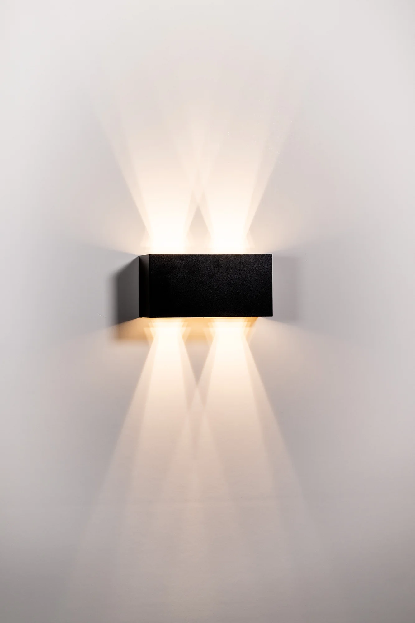 HV36582T-BLK-SQ - Versa Black Square Up & Down Wall Light - Image 6