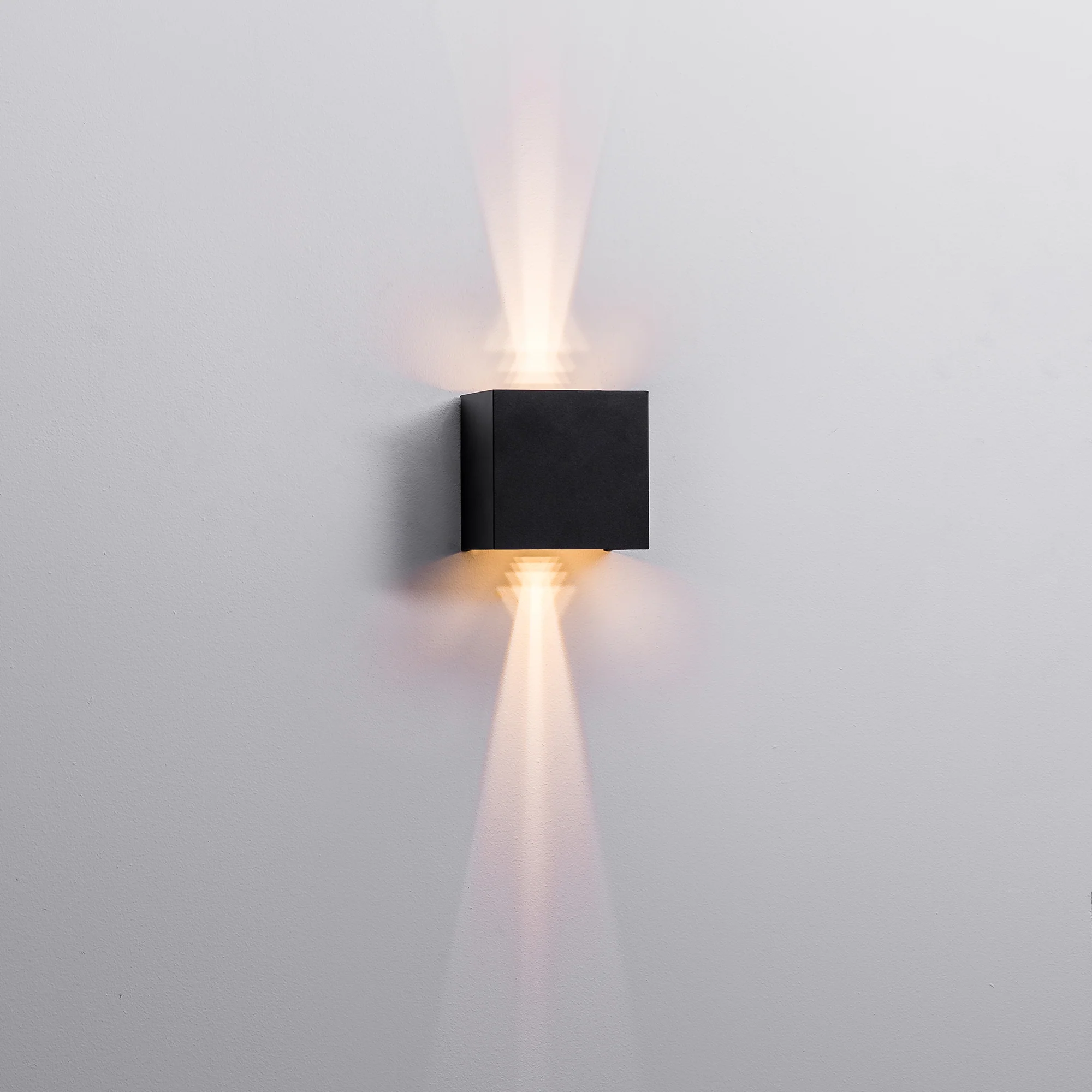 HV3658T-BLK-SQ | HV3658T-BLK-SQ-12V - Versa Black Square Up & Down Wall Light - Image 5