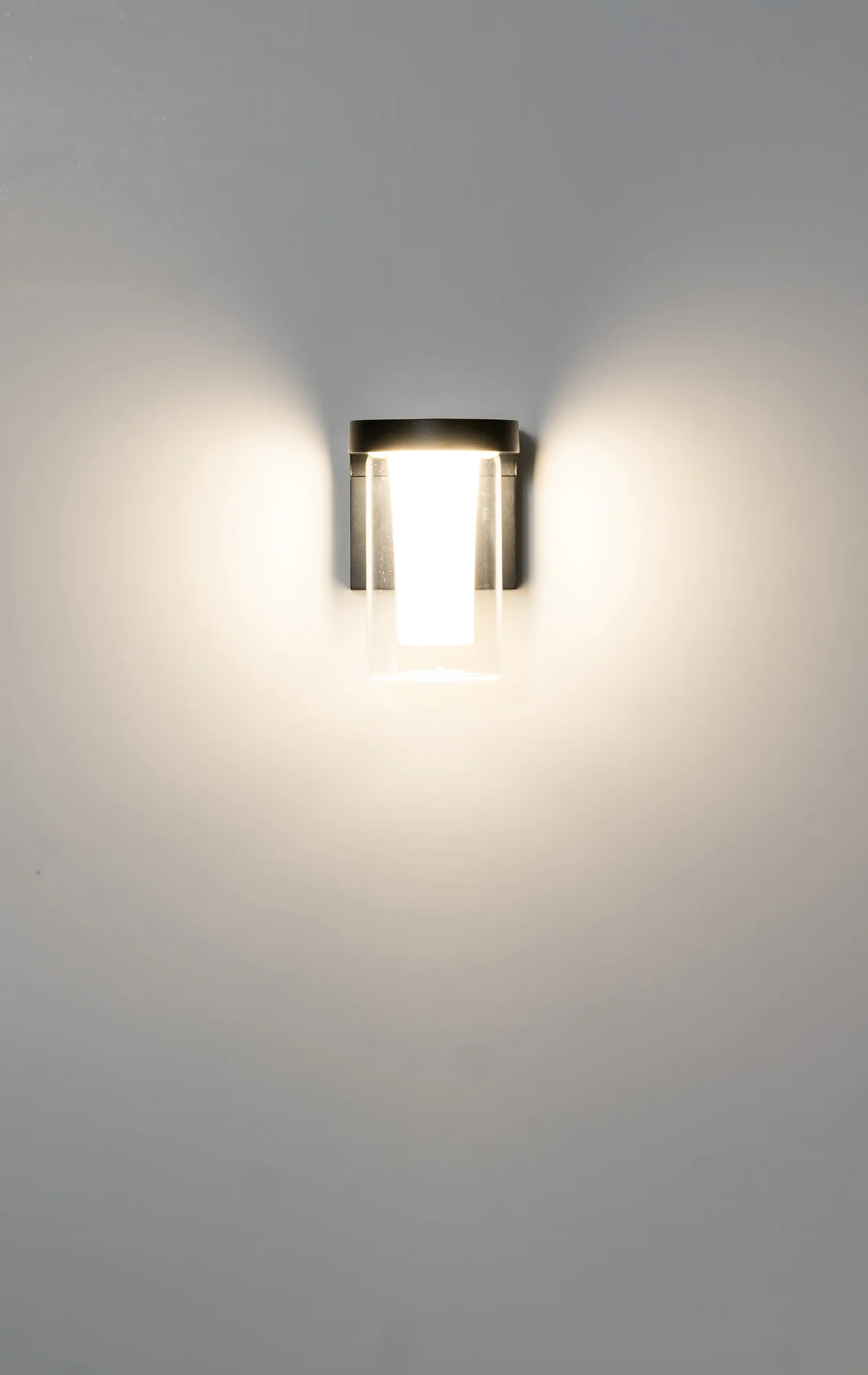 HV3691T-BLK-240V - Otaner Black LED Wall Light - Image 6