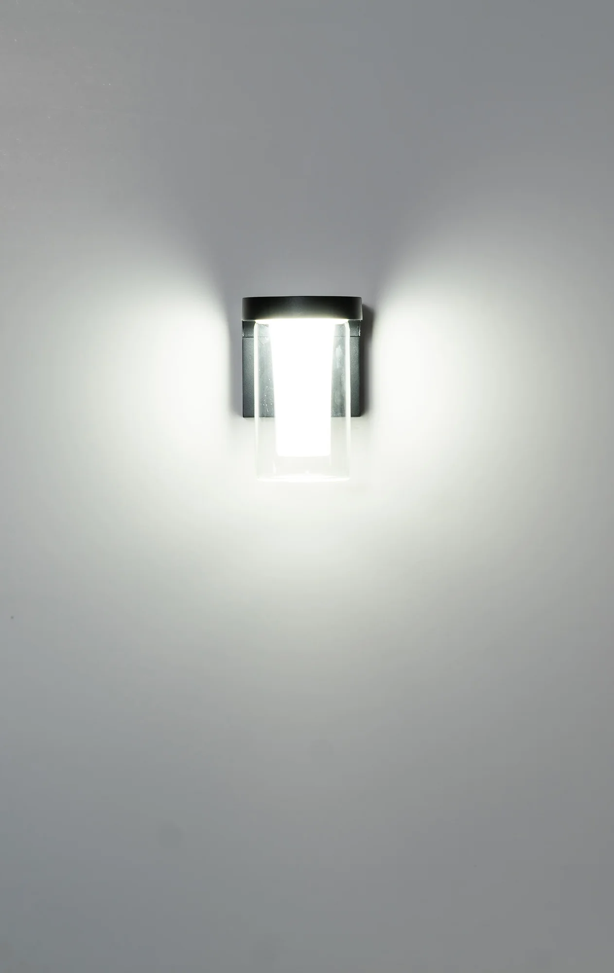 HV3691T-BLK-240V - Otaner Black LED Wall Light - Image 7
