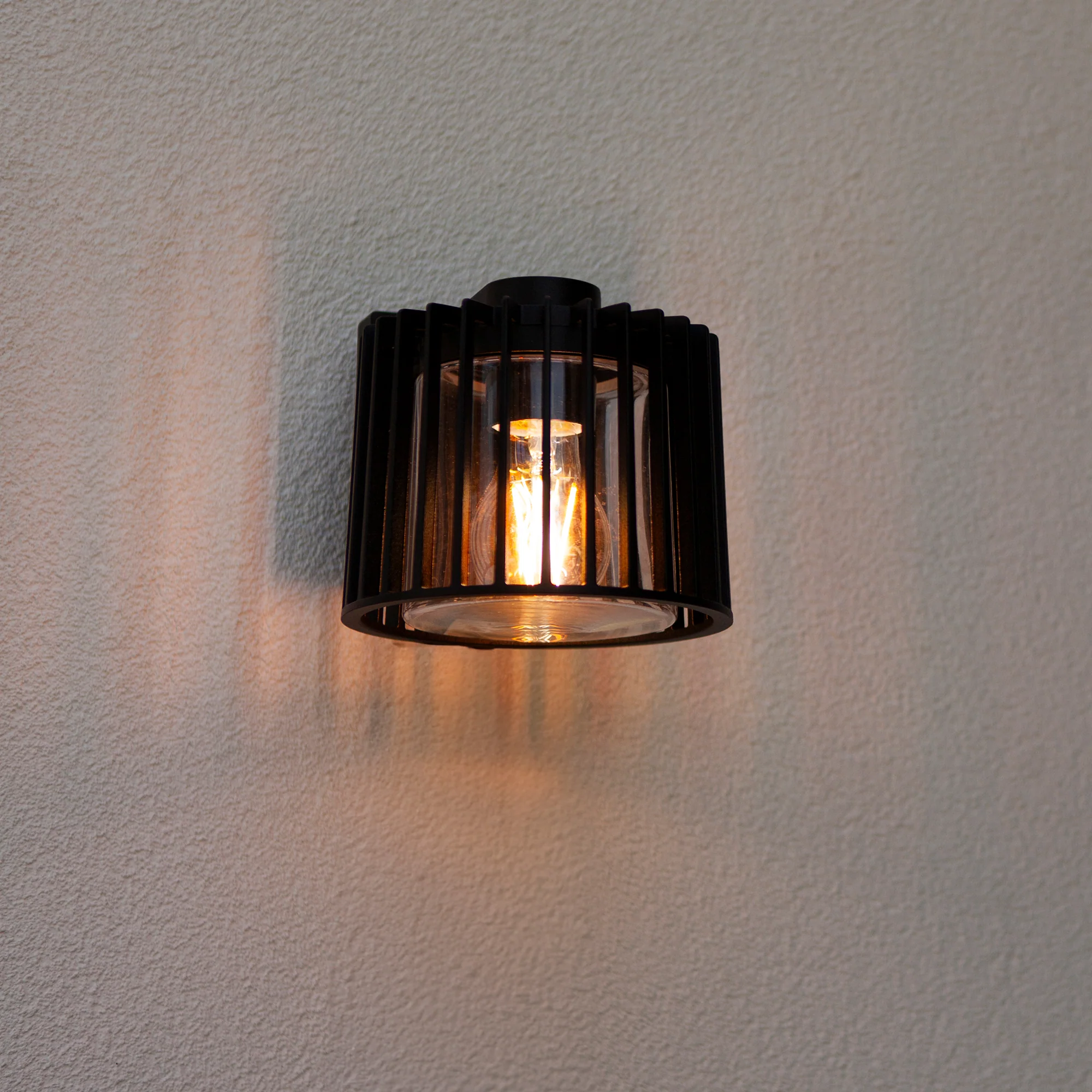 HV3694W-BLK - Lumo Aluminium Black Wall Light - Image 6