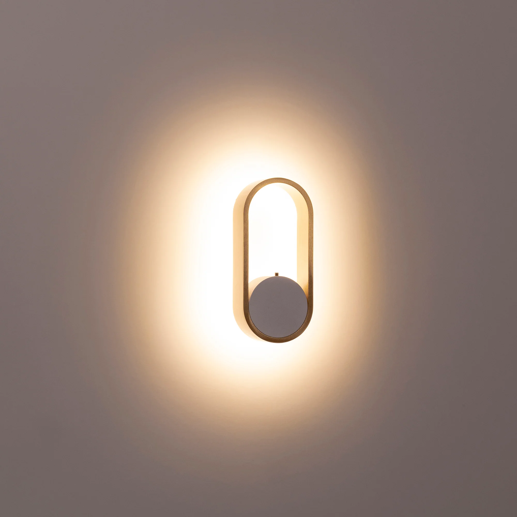 HV8080T-WHTBR - Ovale White + Brass Wall Light - Image 7