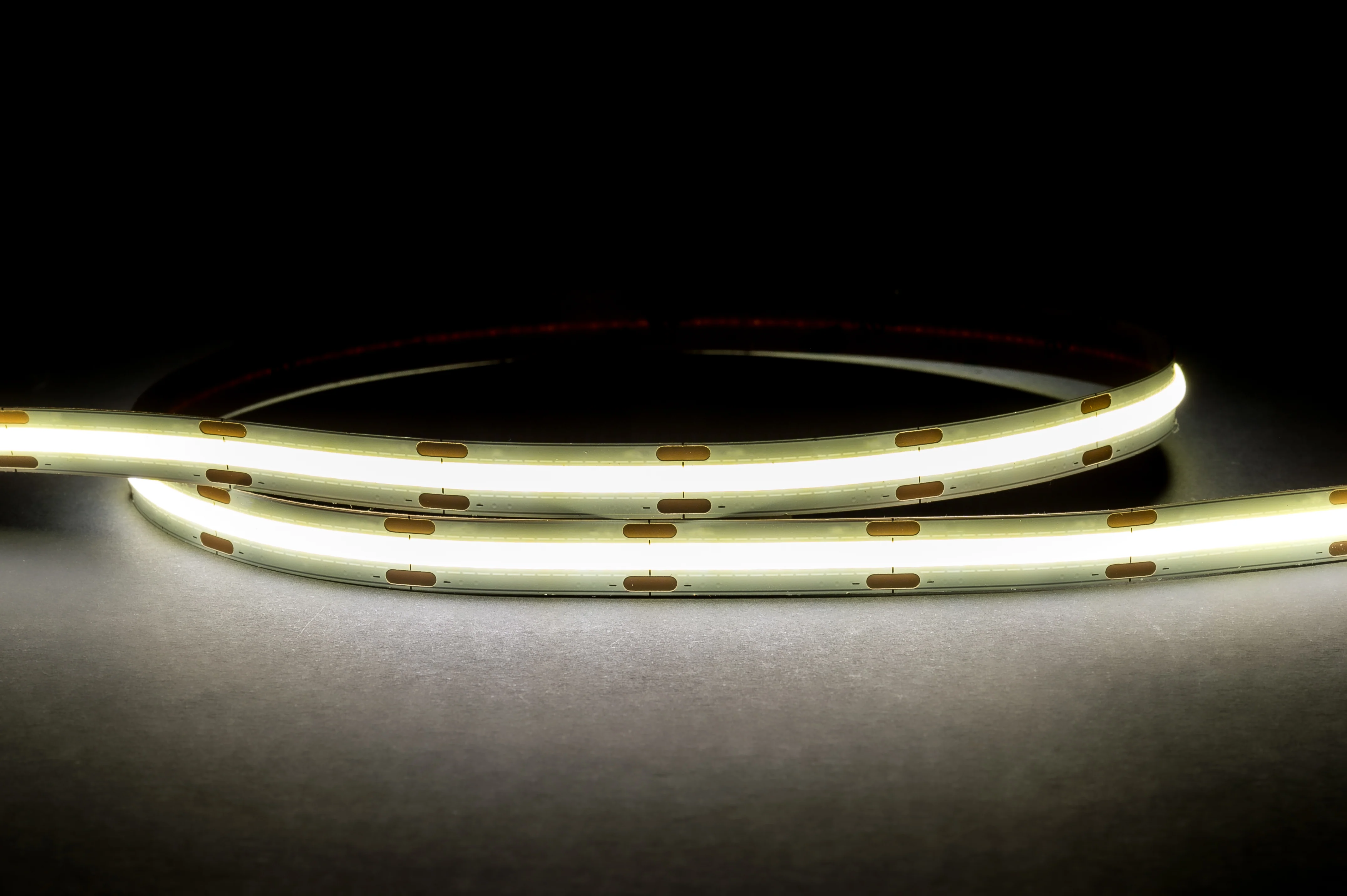 HV9760-IP20-320-5K-50M - 4.8w IP20 COB LED Strip 5500k 50m Roll - Image 3